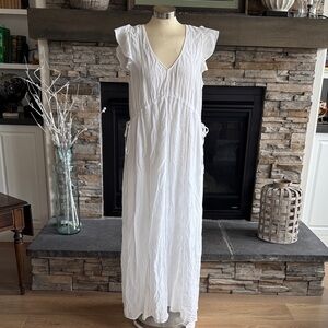 Bordeaux White Maxi Dress with Ruffle Sleeves